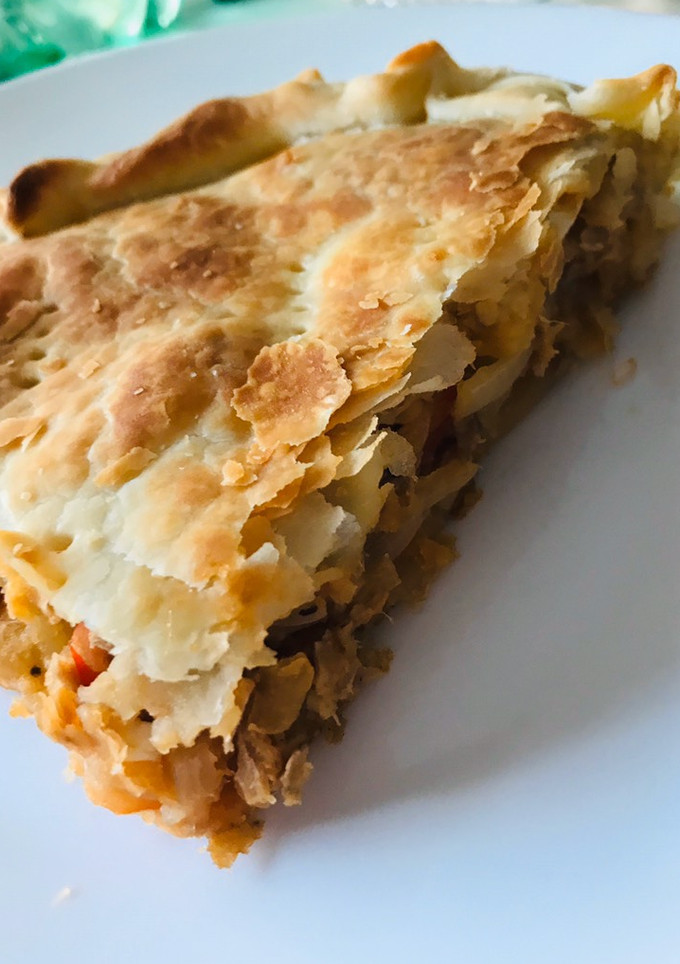 Una foto de Tarta de Atún o Empanada Gallega