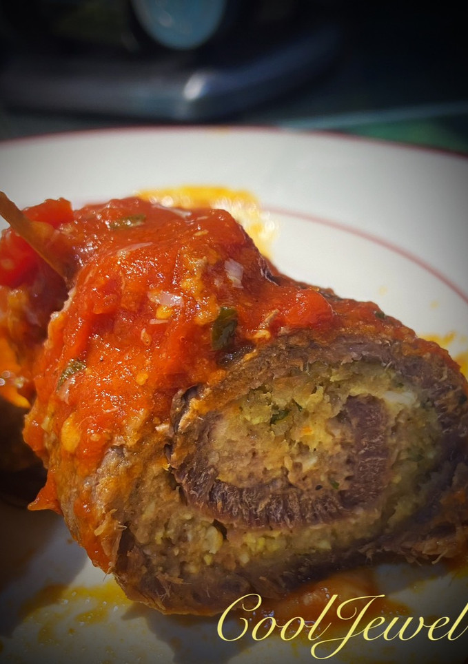 A picture of Beef Braciole.