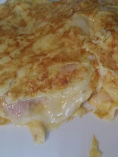 Una foto de Tortilla de Jamón con queso
