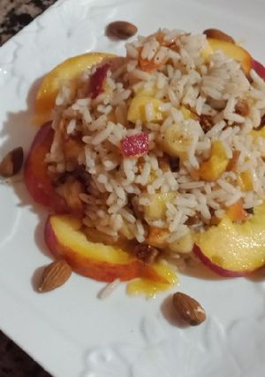 صورة لوصفة سلطة الروز و الفواكه المنعشة