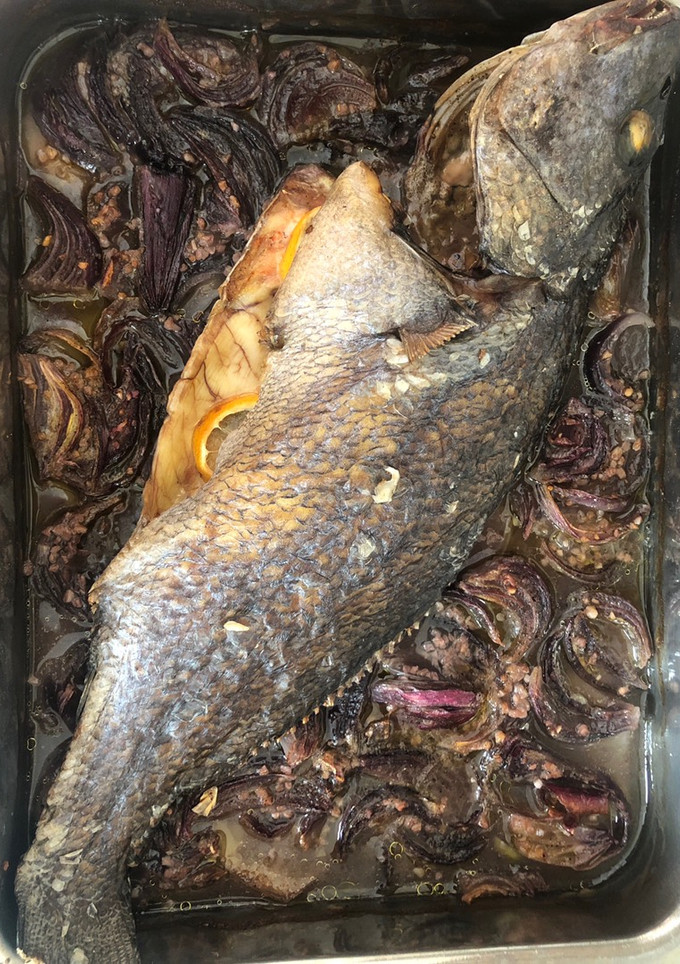 Una foto de Corvina al horno