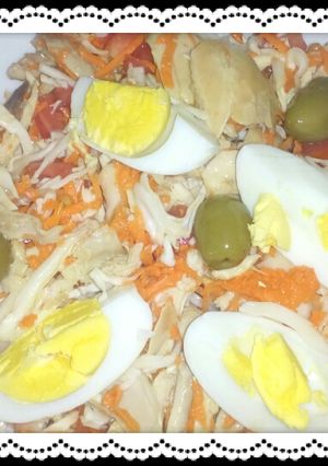 Una foto de Ensalada de pollo