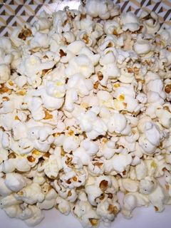 صورة لوصفة فشار بالجبنة البودر 🍿😋