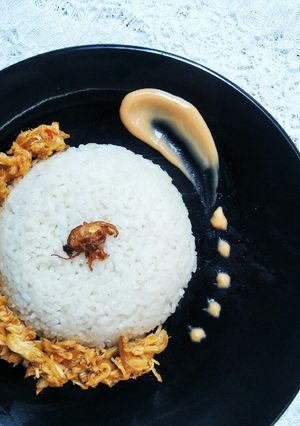 Foto resep Nasi Ayam Suwir Pedas