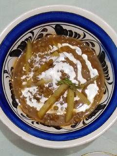 Una foto de Sopa de lentejas con papa