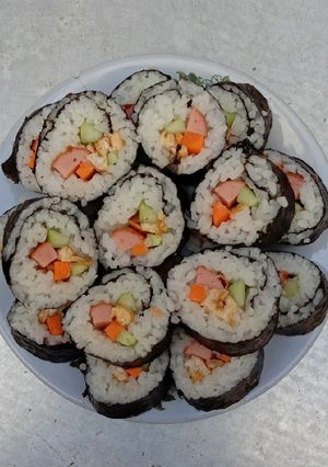 Hình của món KimBap (Cơm cuộn Hàn Quốc).