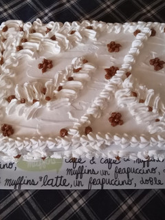 Una foto de Torta amor en bizcocho 🍰a mi estilo 😏