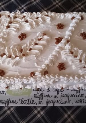 Una foto de Torta amor en bizcocho 🍰a mi estilo 😏