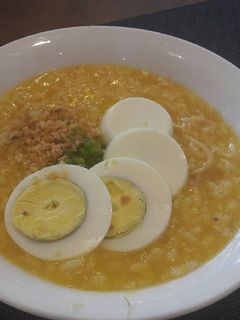 A picture of Arroz Caldo (Filipino style congee).