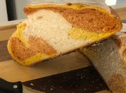Una foto de pan de centeno horno