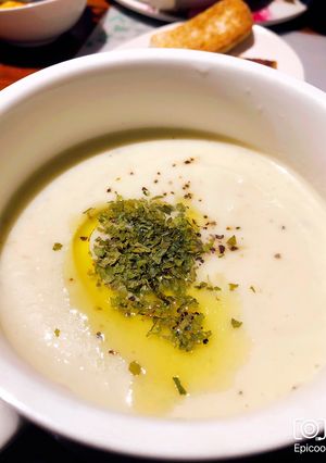 白花椰菜湯 的食譜成品照片