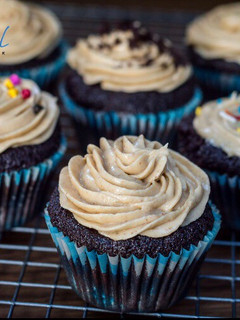 A picture of How to Make Choclate Cupcakes.