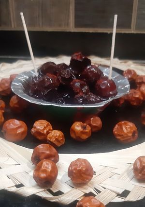 उकडलेली बोरं (ukadleli bore recipe in marathi) रेसिपी चे मुख्य फोटो 