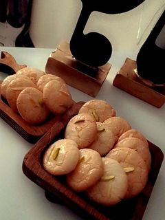 عکسی از دستور شیرینی نارگیلی با داغ زدن