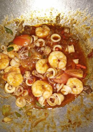 Foto resep Cumi udang saus padang ala kikis