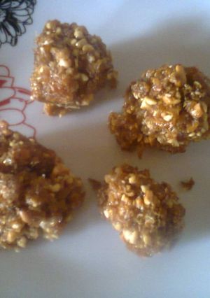 A picture of Granola bars.