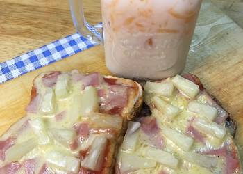 How to Prepare Delicious Pan Pizza and Creamy Melon Juice