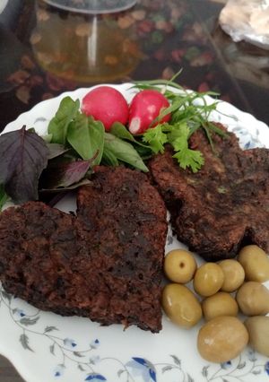 عکسی از دستور کوکو سبزی قالبی به روش قرمه سبزی 🤩