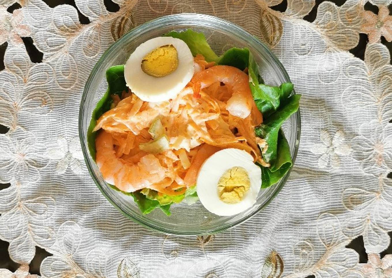 Ensalada de camarones con zanahoria