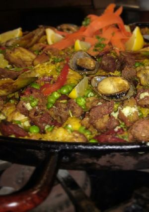 Una foto de Paella