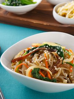 【家樂福廚房】雜菜(韓式拌冬粉) 的食譜成品照片
