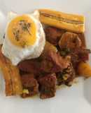 Guiso de carne con cúrcuma a lo Carmelita