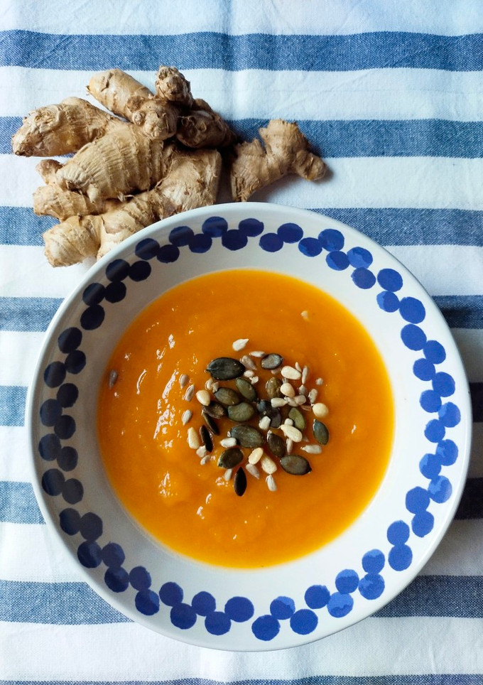 Una foto de Crema de calabaza y jengibre 🎃