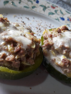 Una foto de Zapallitos rellenos nutritivos