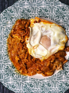 Una foto de Huevos Napoleón Boloñeses en Lékué receta de aprovechamiento