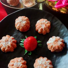 Strawberry oats coconut soft bites A picture of Strawberry oats coconut soft bites.