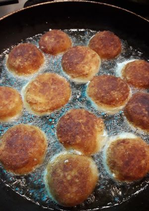 Panírozás nélküli sajtgolyó recept fotója
