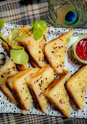 वेज मेयो चीज़ सैंडविच (veg mayo cheese sandwich recipe in Hindi) रेसिपी मुख्य फोटो