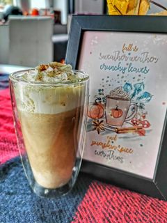 Cukormentes pumpkin spice latte recept fotĂłja