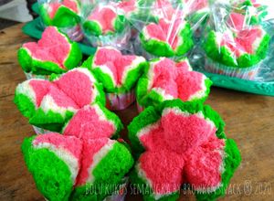 Foto resep Bolu kukus mekar sprite anti gagal