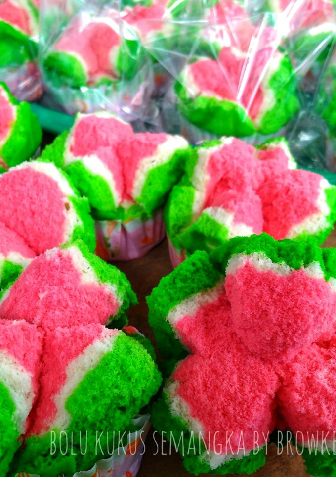 Foto resep Bolu kukus mekar sprite anti gagal