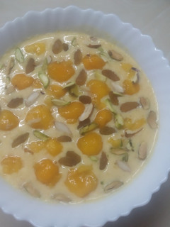 मैंगो रबड़ी (Mango rabdi recipe in hindi) रेसिपी मुख्य फोटो
