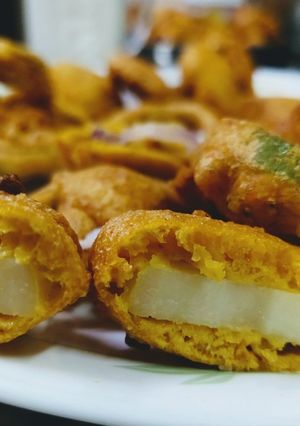 A picture of Bhajiyas.