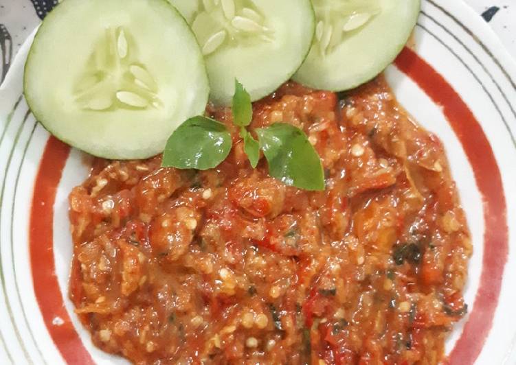 Sambal trasi pecel lele