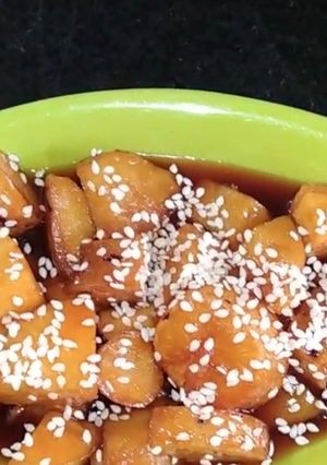 A picture of Sweet Potatoes with Jaggery (Gur ki Shakarkandi).