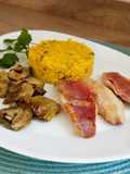 Arroz con salmonetes y alcachofas