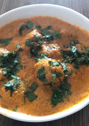 A picture of Dum Aloo.