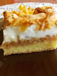 Morzsás -habos almás recept fotója