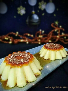 Una foto de Flan de turrón de yema tostada