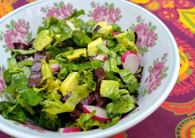 Ensalada palta-hojas-rabanitos Receta de Julieta Luján- Cookpad