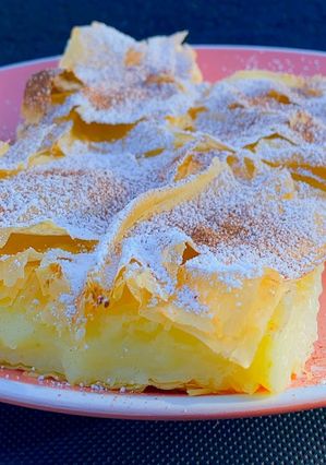 A picture of Bougatsa.