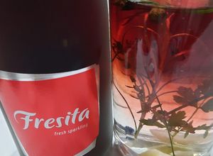 Una foto de Vinagre de Fresita o Strawbery
