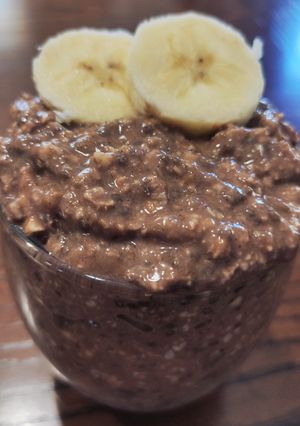 A picture of "Banana - Chocolate - Walnut Overnight Oats" 🌃 💪.