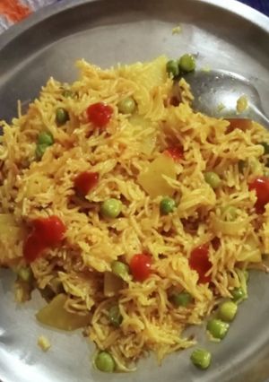 शाही मटर पुलाव (shahi matar pulao recipe in Hindi) रेसिपी मुख्य फोटो