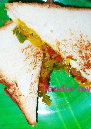 A picture of Sandwich toast with street twist.