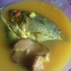 A picture of Ikan nila gule asam.